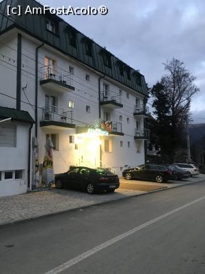 [P06] Green Palace Hotel, Sinaia » foto by krisstinna
 - 
<span class="allrVoted glyphicon glyphicon-heart hidden" id="av1209198"></span>
<a class="m-l-10 hidden" id="sv1209198" onclick="voting_Foto_DelVot(,1209198,26687)" role="button">șterge vot <span class="glyphicon glyphicon-remove"></span></a>
<a id="v91209198" class=" c-red"  onclick="voting_Foto_SetVot(1209198)" role="button"><span class="glyphicon glyphicon-heart-empty"></span> <b>LIKE</b> = Votează poza</a> <img class="hidden"  id="f1209198W9" src="/imagini/loader.gif" border="0" /><span class="AjErrMes hidden" id="e1209198ErM"></span>