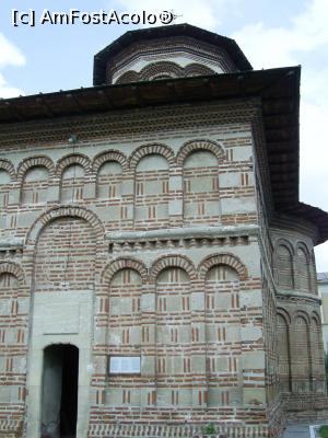 [P02] Mănăstirea Coșuna - Biserica mănăstirii, intrarea. » foto by iulianic
 - 
<span class="allrVoted glyphicon glyphicon-heart hidden" id="av1209368"></span>
<a class="m-l-10 hidden" id="sv1209368" onclick="voting_Foto_DelVot(,1209368,26689)" role="button">șterge vot <span class="glyphicon glyphicon-remove"></span></a>
<a id="v91209368" class=" c-red"  onclick="voting_Foto_SetVot(1209368)" role="button"><span class="glyphicon glyphicon-heart-empty"></span> <b>LIKE</b> = Votează poza</a> <img class="hidden"  id="f1209368W9" src="/imagini/loader.gif" border="0" /><span class="AjErrMes hidden" id="e1209368ErM"></span>