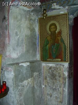 [P08] Mănăstirea Coșuna - Biserica mănăstirii, icoana Sf. Ierarh Spiridon donată de locuitorii comunei Mofleni. » foto by iulianic
 - 
<span class="allrVoted glyphicon glyphicon-heart hidden" id="av1209374"></span>
<a class="m-l-10 hidden" id="sv1209374" onclick="voting_Foto_DelVot(,1209374,26689)" role="button">șterge vot <span class="glyphicon glyphicon-remove"></span></a>
<a id="v91209374" class=" c-red"  onclick="voting_Foto_SetVot(1209374)" role="button"><span class="glyphicon glyphicon-heart-empty"></span> <b>LIKE</b> = Votează poza</a> <img class="hidden"  id="f1209374W9" src="/imagini/loader.gif" border="0" /><span class="AjErrMes hidden" id="e1209374ErM"></span>