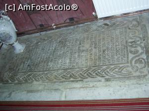 [P18] Mănăstirea Jitianu - Piatră tombală în interior. » foto by iulianic
 - 
<span class="allrVoted glyphicon glyphicon-heart hidden" id="av1209890"></span>
<a class="m-l-10 hidden" id="sv1209890" onclick="voting_Foto_DelVot(,1209890,26689)" role="button">șterge vot <span class="glyphicon glyphicon-remove"></span></a>
<a id="v91209890" class=" c-red"  onclick="voting_Foto_SetVot(1209890)" role="button"><span class="glyphicon glyphicon-heart-empty"></span> <b>LIKE</b> = Votează poza</a> <img class="hidden"  id="f1209890W9" src="/imagini/loader.gif" border="0" /><span class="AjErrMes hidden" id="e1209890ErM"></span>