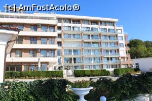 [P26] Balcic, Apartments in Princess Residence văzut de la piscină, se vede și ieșirea la faleză și la plajă, este cu cheie.... » foto by mprofeanu
 - 
<span class="allrVoted glyphicon glyphicon-heart hidden" id="av1211111"></span>
<a class="m-l-10 hidden" id="sv1211111" onclick="voting_Foto_DelVot(,1211111,26696)" role="button">șterge vot <span class="glyphicon glyphicon-remove"></span></a>
<a id="v91211111" class=" c-red"  onclick="voting_Foto_SetVot(1211111)" role="button"><span class="glyphicon glyphicon-heart-empty"></span> <b>LIKE</b> = Votează poza</a> <img class="hidden"  id="f1211111W9" src="/imagini/loader.gif" border="0" /><span class="AjErrMes hidden" id="e1211111ErM"></span>