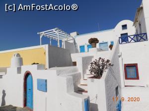 [P29] Hotel din Oia » foto by irinad
 - 
<span class="allrVoted glyphicon glyphicon-heart hidden" id="av1211404"></span>
<a class="m-l-10 hidden" id="sv1211404" onclick="voting_Foto_DelVot(,1211404,26698)" role="button">șterge vot <span class="glyphicon glyphicon-remove"></span></a>
<a id="v91211404" class=" c-red"  onclick="voting_Foto_SetVot(1211404)" role="button"><span class="glyphicon glyphicon-heart-empty"></span> <b>LIKE</b> = Votează poza</a> <img class="hidden"  id="f1211404W9" src="/imagini/loader.gif" border="0" /><span class="AjErrMes hidden" id="e1211404ErM"></span>