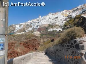 [P51] În timp ce coboram către portul Ammoudi » foto by irinad
 - 
<span class="allrVoted glyphicon glyphicon-heart hidden" id="av1211426"></span>
<a class="m-l-10 hidden" id="sv1211426" onclick="voting_Foto_DelVot(,1211426,26698)" role="button">șterge vot <span class="glyphicon glyphicon-remove"></span></a>
<a id="v91211426" class=" c-red"  onclick="voting_Foto_SetVot(1211426)" role="button"><span class="glyphicon glyphicon-heart-empty"></span> <b>LIKE</b> = Votează poza</a> <img class="hidden"  id="f1211426W9" src="/imagini/loader.gif" border="0" /><span class="AjErrMes hidden" id="e1211426ErM"></span>