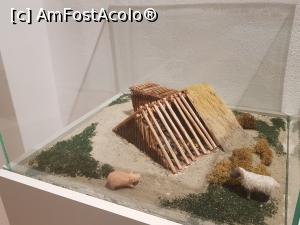 [P34] Construcție țărănească pentru animale. » foto by NELUTU D-tru
 - 
<span class="allrVoted glyphicon glyphicon-heart hidden" id="av1178664"></span>
<a class="m-l-10 hidden" id="sv1178664" onclick="voting_Foto_DelVot(,1178664,26713)" role="button">șterge vot <span class="glyphicon glyphicon-remove"></span></a>
<a id="v91178664" class=" c-red"  onclick="voting_Foto_SetVot(1178664)" role="button"><span class="glyphicon glyphicon-heart-empty"></span> <b>LIKE</b> = Votează poza</a> <img class="hidden"  id="f1178664W9" src="/imagini/loader.gif" border="0" /><span class="AjErrMes hidden" id="e1178664ErM"></span>