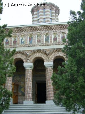 [P17] Mănăstirea Sămurcășești - Biserica mare, fațada vestică. » foto by iulianic
 - 
<span class="allrVoted glyphicon glyphicon-heart hidden" id="av1214850"></span>
<a class="m-l-10 hidden" id="sv1214850" onclick="voting_Foto_DelVot(,1214850,26723)" role="button">șterge vot <span class="glyphicon glyphicon-remove"></span></a>
<a id="v91214850" class=" c-red"  onclick="voting_Foto_SetVot(1214850)" role="button"><span class="glyphicon glyphicon-heart-empty"></span> <b>LIKE</b> = Votează poza</a> <img class="hidden"  id="f1214850W9" src="/imagini/loader.gif" border="0" /><span class="AjErrMes hidden" id="e1214850ErM"></span>