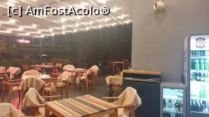 [P01] Terasa restaurantului in seara sosirii » foto by k-lator
 - 
<span class="allrVoted glyphicon glyphicon-heart hidden" id="av1216126"></span>
<a class="m-l-10 hidden" id="sv1216126" onclick="voting_Foto_DelVot(,1216126,26734)" role="button">șterge vot <span class="glyphicon glyphicon-remove"></span></a>
<a id="v91216126" class=" c-red"  onclick="voting_Foto_SetVot(1216126)" role="button"><span class="glyphicon glyphicon-heart-empty"></span> <b>LIKE</b> = Votează poza</a> <img class="hidden"  id="f1216126W9" src="/imagini/loader.gif" border="0" /><span class="AjErrMes hidden" id="e1216126ErM"></span>