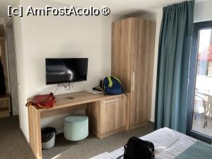 [P14] Hotel Subcarpaţi, Curtea de Argeş - prin cameră » foto by nicole33
 - 
<span class="allrVoted glyphicon glyphicon-heart hidden" id="av1414516"></span>
<a class="m-l-10 hidden" id="sv1414516" onclick="voting_Foto_DelVot(,1414516,26734)" role="button">șterge vot <span class="glyphicon glyphicon-remove"></span></a>
<a id="v91414516" class=" c-red"  onclick="voting_Foto_SetVot(1414516)" role="button"><span class="glyphicon glyphicon-heart-empty"></span> <b>LIKE</b> = Votează poza</a> <img class="hidden"  id="f1414516W9" src="/imagini/loader.gif" border="0" /><span class="AjErrMes hidden" id="e1414516ErM"></span>
