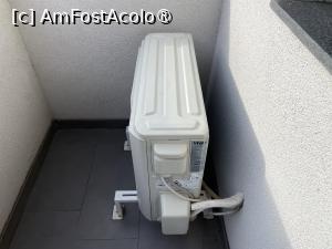 [P40] Hotel Subcarpaţi, Curtea de Argeş - AC pe balcon » foto by nicole33
 - 
<span class="allrVoted glyphicon glyphicon-heart hidden" id="av1414542"></span>
<a class="m-l-10 hidden" id="sv1414542" onclick="voting_Foto_DelVot(,1414542,26734)" role="button">șterge vot <span class="glyphicon glyphicon-remove"></span></a>
<a id="v91414542" class=" c-red"  onclick="voting_Foto_SetVot(1414542)" role="button"><span class="glyphicon glyphicon-heart-empty"></span> <b>LIKE</b> = Votează poza</a> <img class="hidden"  id="f1414542W9" src="/imagini/loader.gif" border="0" /><span class="AjErrMes hidden" id="e1414542ErM"></span>