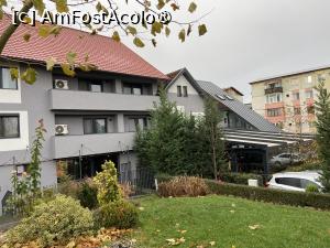 [P05] Hotel Subcarpaţi, Curtea de Argeş - vedere din grădină » foto by nicole33
 - 
<span class="allrVoted glyphicon glyphicon-heart hidden" id="av1414507"></span>
<a class="m-l-10 hidden" id="sv1414507" onclick="voting_Foto_DelVot(,1414507,26734)" role="button">șterge vot <span class="glyphicon glyphicon-remove"></span></a>
<a id="v91414507" class=" c-red"  onclick="voting_Foto_SetVot(1414507)" role="button"><span class="glyphicon glyphicon-heart-empty"></span> <b>LIKE</b> = Votează poza</a> <img class="hidden"  id="f1414507W9" src="/imagini/loader.gif" border="0" /><span class="AjErrMes hidden" id="e1414507ErM"></span>
