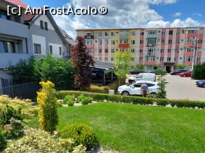 [P18] Parcarea văzută de la locul de joacă. Poate blocurile acelea nu se încadrează în decor, dar ăsta-i locul! » foto by maryka
 - 
<span class="allrVoted glyphicon glyphicon-heart hidden" id="av1301411"></span>
<a class="m-l-10 hidden" id="sv1301411" onclick="voting_Foto_DelVot(,1301411,26734)" role="button">șterge vot <span class="glyphicon glyphicon-remove"></span></a>
<a id="v91301411" class=" c-red"  onclick="voting_Foto_SetVot(1301411)" role="button"><span class="glyphicon glyphicon-heart-empty"></span> <b>LIKE</b> = Votează poza</a> <img class="hidden"  id="f1301411W9" src="/imagini/loader.gif" border="0" /><span class="AjErrMes hidden" id="e1301411ErM"></span>