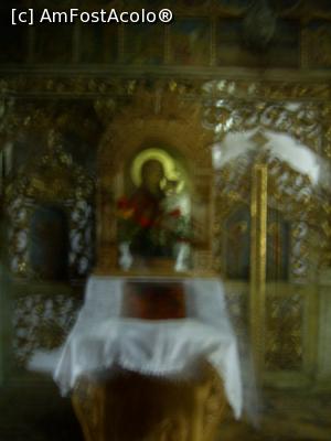 [P13] Mănăstirea Săraca - Biserica veche, interior. » foto by iulianic
 - 
<span class="allrVoted glyphicon glyphicon-heart hidden" id="av1216998"></span>
<a class="m-l-10 hidden" id="sv1216998" onclick="voting_Foto_DelVot(,1216998,26738)" role="button">șterge vot <span class="glyphicon glyphicon-remove"></span></a>
<a id="v91216998" class=" c-red"  onclick="voting_Foto_SetVot(1216998)" role="button"><span class="glyphicon glyphicon-heart-empty"></span> <b>LIKE</b> = Votează poza</a> <img class="hidden"  id="f1216998W9" src="/imagini/loader.gif" border="0" /><span class="AjErrMes hidden" id="e1216998ErM"></span>