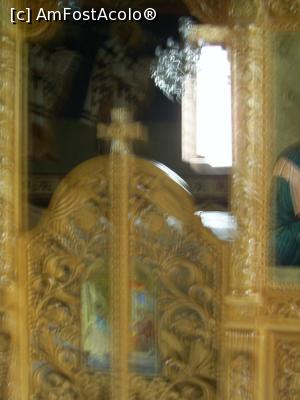 [P18] Mănăstirea Săraca - Biserica veche, interior. » foto by iulianic
 - 
<span class="allrVoted glyphicon glyphicon-heart hidden" id="av1217003"></span>
<a class="m-l-10 hidden" id="sv1217003" onclick="voting_Foto_DelVot(,1217003,26738)" role="button">șterge vot <span class="glyphicon glyphicon-remove"></span></a>
<a id="v91217003" class=" c-red"  onclick="voting_Foto_SetVot(1217003)" role="button"><span class="glyphicon glyphicon-heart-empty"></span> <b>LIKE</b> = Votează poza</a> <img class="hidden"  id="f1217003W9" src="/imagini/loader.gif" border="0" /><span class="AjErrMes hidden" id="e1217003ErM"></span>