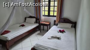 [P10] prin camera de hotel » foto by robert
 - 
<span class="allrVoted glyphicon glyphicon-heart hidden" id="av1247373"></span>
<a class="m-l-10 hidden" id="sv1247373" onclick="voting_Foto_DelVot(,1247373,26761)" role="button">șterge vot <span class="glyphicon glyphicon-remove"></span></a>
<a id="v91247373" class=" c-red"  onclick="voting_Foto_SetVot(1247373)" role="button"><span class="glyphicon glyphicon-heart-empty"></span> <b>LIKE</b> = Votează poza</a> <img class="hidden"  id="f1247373W9" src="/imagini/loader.gif" border="0" /><span class="AjErrMes hidden" id="e1247373ErM"></span>