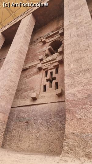 [P09] geamuri în formă de cruce » foto by robert
 - 
<span class="allrVoted glyphicon glyphicon-heart hidden" id="av1225621"></span>
<a class="m-l-10 hidden" id="sv1225621" onclick="voting_Foto_DelVot(,1225621,26770)" role="button">șterge vot <span class="glyphicon glyphicon-remove"></span></a>
<a id="v91225621" class=" c-red"  onclick="voting_Foto_SetVot(1225621)" role="button"><span class="glyphicon glyphicon-heart-empty"></span> <b>LIKE</b> = Votează poza</a> <img class="hidden"  id="f1225621W9" src="/imagini/loader.gif" border="0" /><span class="AjErrMes hidden" id="e1225621ErM"></span>