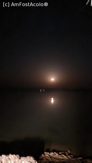 [P15] la lumina lunii pe lacul Afrar » foto by robert
 - 
<span class="allrVoted glyphicon glyphicon-heart hidden" id="av1226811"></span>
<a class="m-l-10 hidden" id="sv1226811" onclick="voting_Foto_DelVot(,1226811,26770)" role="button">șterge vot <span class="glyphicon glyphicon-remove"></span></a>
<a id="v91226811" class=" c-red"  onclick="voting_Foto_SetVot(1226811)" role="button"><span class="glyphicon glyphicon-heart-empty"></span> <b>LIKE</b> = Votează poza</a> <img class="hidden"  id="f1226811W9" src="/imagini/loader.gif" border="0" /><span class="AjErrMes hidden" id="e1226811ErM"></span>