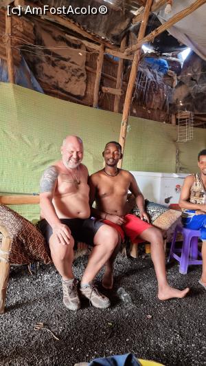 [P03] împreună cu Roel, sosia lui Will Smith » foto by robert
 - 
<span class="allrVoted glyphicon glyphicon-heart hidden" id="av1228019"></span>
<a class="m-l-10 hidden" id="sv1228019" onclick="voting_Foto_DelVot(,1228019,26770)" role="button">șterge vot <span class="glyphicon glyphicon-remove"></span></a>
<a id="v91228019" class=" c-red"  onclick="voting_Foto_SetVot(1228019)" role="button"><span class="glyphicon glyphicon-heart-empty"></span> <b>LIKE</b> = Votează poza</a> <img class="hidden"  id="f1228019W9" src="/imagini/loader.gif" border="0" /><span class="AjErrMes hidden" id="e1228019ErM"></span>