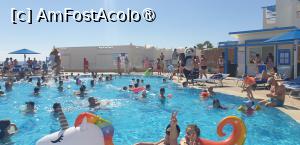 [P02] Sambata a fost petrecere la piscina » foto by Lisa
 - 
<span class="allrVoted glyphicon glyphicon-heart hidden" id="av1419267"></span>
<a class="m-l-10 hidden" id="sv1419267" onclick="voting_Foto_DelVot(,1419267,26773)" role="button">șterge vot <span class="glyphicon glyphicon-remove"></span></a>
<a id="v91419267" class=" c-red"  onclick="voting_Foto_SetVot(1419267)" role="button"><span class="glyphicon glyphicon-heart-empty"></span> <b>LIKE</b> = Votează poza</a> <img class="hidden"  id="f1419267W9" src="/imagini/loader.gif" border="0" /><span class="AjErrMes hidden" id="e1419267ErM"></span>