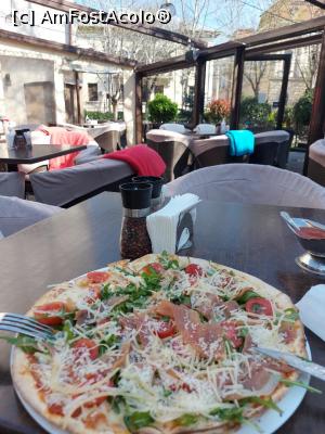 [P06] pizza prosciutto e rucola cu sos de rosii si busuioc, yummy ;)=

terasa exterioara » foto by raducondurache
 - 
<span class="allrVoted glyphicon glyphicon-heart hidden" id="av1222558"></span>
<a class="m-l-10 hidden" id="sv1222558" onclick="voting_Foto_DelVot(,1222558,26788)" role="button">șterge vot <span class="glyphicon glyphicon-remove"></span></a>
<a id="v91222558" class=" c-red"  onclick="voting_Foto_SetVot(1222558)" role="button"><span class="glyphicon glyphicon-heart-empty"></span> <b>LIKE</b> = Votează poza</a> <img class="hidden"  id="f1222558W9" src="/imagini/loader.gif" border="0" /><span class="AjErrMes hidden" id="e1222558ErM"></span>