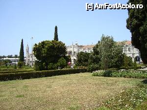 [P02] Muzeul se afla peste strada, in fundal » foto by mireille
 - 
<span class="allrVoted glyphicon glyphicon-heart hidden" id="av486958"></span>
<a class="m-l-10 hidden" id="sv486958" onclick="voting_Foto_DelVot(,486958,26822)" role="button">șterge vot <span class="glyphicon glyphicon-remove"></span></a>
<a id="v9486958" class=" c-red"  onclick="voting_Foto_SetVot(486958)" role="button"><span class="glyphicon glyphicon-heart-empty"></span> <b>LIKE</b> = Votează poza</a> <img class="hidden"  id="f486958W9" src="/imagini/loader.gif" border="0" /><span class="AjErrMes hidden" id="e486958ErM"></span>