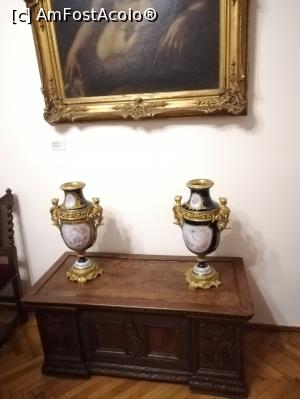 [P15] Exponate la etaj. » foto by tata123 🔱
 - 
<span class="allrVoted glyphicon glyphicon-heart hidden" id="av1226975"></span>
<a class="m-l-10 hidden" id="sv1226975" onclick="voting_Foto_DelVot(,1226975,26825)" role="button">șterge vot <span class="glyphicon glyphicon-remove"></span></a>
<a id="v91226975" class=" c-red"  onclick="voting_Foto_SetVot(1226975)" role="button"><span class="glyphicon glyphicon-heart-empty"></span> <b>LIKE</b> = Votează poza</a> <img class="hidden"  id="f1226975W9" src="/imagini/loader.gif" border="0" /><span class="AjErrMes hidden" id="e1226975ErM"></span>