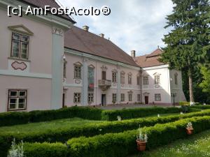 [P30] Castelul B&eacute;thlen-Magna Curia, vedere laterală. » foto by maryka
 - 
<span class="allrVoted glyphicon glyphicon-heart hidden" id="av1230003"></span>
<a class="m-l-10 hidden" id="sv1230003" onclick="voting_Foto_DelVot(,1230003,26859)" role="button">șterge vot <span class="glyphicon glyphicon-remove"></span></a>
<a id="v91230003" class=" c-red"  onclick="voting_Foto_SetVot(1230003)" role="button"><span class="glyphicon glyphicon-heart-empty"></span> <b>LIKE</b> = Votează poza</a> <img class="hidden"  id="f1230003W9" src="/imagini/loader.gif" border="0" /><span class="AjErrMes hidden" id="e1230003ErM"></span>