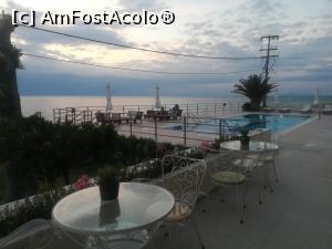 [P06] Terasa și piscina » foto by Mika
 - 
<span class="allrVoted glyphicon glyphicon-heart hidden" id="av1233001"></span>
<a class="m-l-10 hidden" id="sv1233001" onclick="voting_Foto_DelVot(,1233001,26879)" role="button">șterge vot <span class="glyphicon glyphicon-remove"></span></a>
<a id="v91233001" class=" c-red"  onclick="voting_Foto_SetVot(1233001)" role="button"><span class="glyphicon glyphicon-heart-empty"></span> <b>LIKE</b> = Votează poza</a> <img class="hidden"  id="f1233001W9" src="/imagini/loader.gif" border="0" /><span class="AjErrMes hidden" id="e1233001ErM"></span>