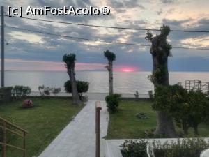 [P07] Hotel Niki Beach - aleea spre mare » foto by Mika
 - 
<span class="allrVoted glyphicon glyphicon-heart hidden" id="av1233002"></span>
<a class="m-l-10 hidden" id="sv1233002" onclick="voting_Foto_DelVot(,1233002,26879)" role="button">șterge vot <span class="glyphicon glyphicon-remove"></span></a>
<a id="v91233002" class=" c-red"  onclick="voting_Foto_SetVot(1233002)" role="button"><span class="glyphicon glyphicon-heart-empty"></span> <b>LIKE</b> = Votează poza</a> <img class="hidden"  id="f1233002W9" src="/imagini/loader.gif" border="0" /><span class="AjErrMes hidden" id="e1233002ErM"></span>