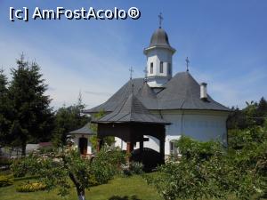 [P06] Mănăstirea Buciumeni - Biserica mare, vedere dinspre sud-est. » foto by iulianic
 - 
<span class="allrVoted glyphicon glyphicon-heart hidden" id="av1235532"></span>
<a class="m-l-10 hidden" id="sv1235532" onclick="voting_Foto_DelVot(,1235532,26901)" role="button">șterge vot <span class="glyphicon glyphicon-remove"></span></a>
<a id="v91235532" class=" c-red"  onclick="voting_Foto_SetVot(1235532)" role="button"><span class="glyphicon glyphicon-heart-empty"></span> <b>LIKE</b> = Votează poza</a> <img class="hidden"  id="f1235532W9" src="/imagini/loader.gif" border="0" /><span class="AjErrMes hidden" id="e1235532ErM"></span>