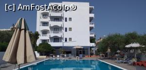 [P27] Piscina şi hotelul Regina » foto by irinad
 - 
<span class="allrVoted glyphicon glyphicon-heart hidden" id="av1237333"></span>
<a class="m-l-10 hidden" id="sv1237333" onclick="voting_Foto_DelVot(,1237333,26918)" role="button">șterge vot <span class="glyphicon glyphicon-remove"></span></a>
<a id="v91237333" class=" c-red"  onclick="voting_Foto_SetVot(1237333)" role="button"><span class="glyphicon glyphicon-heart-empty"></span> <b>LIKE</b> = Votează poza</a> <img class="hidden"  id="f1237333W9" src="/imagini/loader.gif" border="0" /><span class="AjErrMes hidden" id="e1237333ErM"></span>