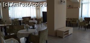 [P42] Spaţiu de socializare, Regina Hotel » foto by irinad
 - 
<span class="allrVoted glyphicon glyphicon-heart hidden" id="av1237348"></span>
<a class="m-l-10 hidden" id="sv1237348" onclick="voting_Foto_DelVot(,1237348,26918)" role="button">șterge vot <span class="glyphicon glyphicon-remove"></span></a>
<a id="v91237348" class=" c-red"  onclick="voting_Foto_SetVot(1237348)" role="button"><span class="glyphicon glyphicon-heart-empty"></span> <b>LIKE</b> = Votează poza</a> <img class="hidden"  id="f1237348W9" src="/imagini/loader.gif" border="0" /><span class="AjErrMes hidden" id="e1237348ErM"></span>