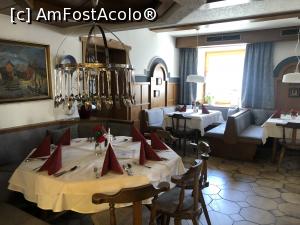 [P30] Ertlhof Hotel - prin hotel » foto by mishu
 - 
<span class="allrVoted glyphicon glyphicon-heart hidden" id="av1312267"></span>
<a class="m-l-10 hidden" id="sv1312267" onclick="voting_Foto_DelVot(,1312267,26945)" role="button">șterge vot <span class="glyphicon glyphicon-remove"></span></a>
<a id="v91312267" class=" c-red"  onclick="voting_Foto_SetVot(1312267)" role="button"><span class="glyphicon glyphicon-heart-empty"></span> <b>LIKE</b> = Votează poza</a> <img class="hidden"  id="f1312267W9" src="/imagini/loader.gif" border="0" /><span class="AjErrMes hidden" id="e1312267ErM"></span>