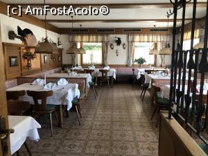 [P36] Ertlhof Hotel - prin hotel » foto by mishu
 - 
<span class="allrVoted glyphicon glyphicon-heart hidden" id="av1312273"></span>
<a class="m-l-10 hidden" id="sv1312273" onclick="voting_Foto_DelVot(,1312273,26945)" role="button">șterge vot <span class="glyphicon glyphicon-remove"></span></a>
<a id="v91312273" class=" c-red"  onclick="voting_Foto_SetVot(1312273)" role="button"><span class="glyphicon glyphicon-heart-empty"></span> <b>LIKE</b> = Votează poza</a> <img class="hidden"  id="f1312273W9" src="/imagini/loader.gif" border="0" /><span class="AjErrMes hidden" id="e1312273ErM"></span>