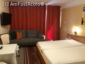 [P41] Ertlhof Hotel - camera 2 » foto by mishu
 - 
<span class="allrVoted glyphicon glyphicon-heart hidden" id="av1312278"></span>
<a class="m-l-10 hidden" id="sv1312278" onclick="voting_Foto_DelVot(,1312278,26945)" role="button">șterge vot <span class="glyphicon glyphicon-remove"></span></a>
<a id="v91312278" class=" c-red"  onclick="voting_Foto_SetVot(1312278)" role="button"><span class="glyphicon glyphicon-heart-empty"></span> <b>LIKE</b> = Votează poza</a> <img class="hidden"  id="f1312278W9" src="/imagini/loader.gif" border="0" /><span class="AjErrMes hidden" id="e1312278ErM"></span>