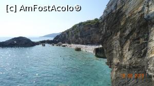 [P23] Milophotamos, plaja neamenajata din stanga treptelor de piatra.  » foto by mecut
 - 
<span class="allrVoted glyphicon glyphicon-heart hidden" id="av1107283"></span>
<a class="m-l-10 hidden" id="sv1107283" onclick="voting_Foto_DelVot(,1107283,26958)" role="button">șterge vot <span class="glyphicon glyphicon-remove"></span></a>
<a id="v91107283" class=" c-red"  onclick="voting_Foto_SetVot(1107283)" role="button"><span class="glyphicon glyphicon-heart-empty"></span> <b>LIKE</b> = Votează poza</a> <img class="hidden"  id="f1107283W9" src="/imagini/loader.gif" border="0" /><span class="AjErrMes hidden" id="e1107283ErM"></span>