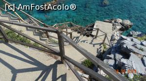 [P37] Milopotamos, scara pe care coboram spre plaje. » foto by mecut
 - 
<span class="allrVoted glyphicon glyphicon-heart hidden" id="av1107321"></span>
<a class="m-l-10 hidden" id="sv1107321" onclick="voting_Foto_DelVot(,1107321,26958)" role="button">șterge vot <span class="glyphicon glyphicon-remove"></span></a>
<a id="v91107321" class=" c-red"  onclick="voting_Foto_SetVot(1107321)" role="button"><span class="glyphicon glyphicon-heart-empty"></span> <b>LIKE</b> = Votează poza</a> <img class="hidden"  id="f1107321W9" src="/imagini/loader.gif" border="0" /><span class="AjErrMes hidden" id="e1107321ErM"></span>