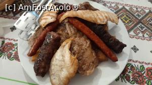 [P22] cina de dâmbata cu mix gril si cartofi prajiti » foto by Yolanda
 - 
<span class="allrVoted glyphicon glyphicon-heart hidden" id="av1476806"></span>
<a class="m-l-10 hidden" id="sv1476806" onclick="voting_Foto_DelVot(,1476806,26962)" role="button">șterge vot <span class="glyphicon glyphicon-remove"></span></a>
<a id="v91476806" class=" c-red"  onclick="voting_Foto_SetVot(1476806)" role="button"><span class="glyphicon glyphicon-heart-empty"></span> <b>LIKE</b> = Votează poza</a> <img class="hidden"  id="f1476806W9" src="/imagini/loader.gif" border="0" /><span class="AjErrMes hidden" id="e1476806ErM"></span>
