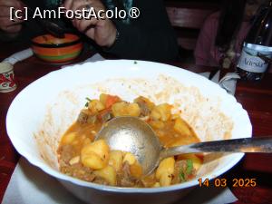 [P48] castronul cu gulas » foto by Yolanda
 - 
<span class="allrVoted glyphicon glyphicon-heart hidden" id="av1476832"></span>
<a class="m-l-10 hidden" id="sv1476832" onclick="voting_Foto_DelVot(,1476832,26962)" role="button">șterge vot <span class="glyphicon glyphicon-remove"></span></a>
<a id="v91476832" class=" c-red"  onclick="voting_Foto_SetVot(1476832)" role="button"><span class="glyphicon glyphicon-heart-empty"></span> <b>LIKE</b> = Votează poza</a> <img class="hidden"  id="f1476832W9" src="/imagini/loader.gif" border="0" /><span class="AjErrMes hidden" id="e1476832ErM"></span>