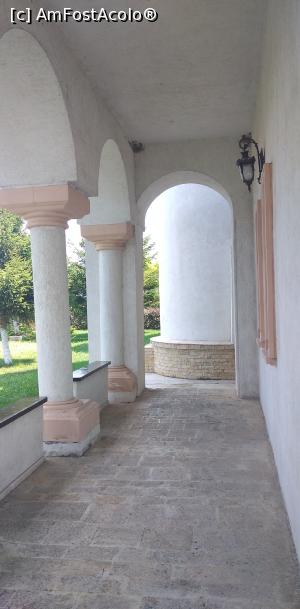 [P31] Mănăstirea Balaciu, Ialomița » foto by Mioritik
 - 
<span class="allrVoted glyphicon glyphicon-heart hidden" id="av1242434"></span>
<a class="m-l-10 hidden" id="sv1242434" onclick="voting_Foto_DelVot(,1242434,26966)" role="button">șterge vot <span class="glyphicon glyphicon-remove"></span></a>
<a id="v91242434" class=" c-red"  onclick="voting_Foto_SetVot(1242434)" role="button"><span class="glyphicon glyphicon-heart-empty"></span> <b>LIKE</b> = Votează poza</a> <img class="hidden"  id="f1242434W9" src="/imagini/loader.gif" border="0" /><span class="AjErrMes hidden" id="e1242434ErM"></span>