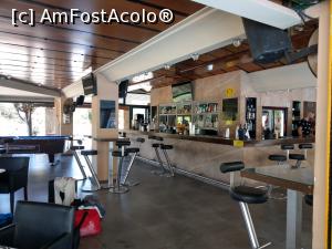 [P18] Barul din interiorul restaurantului. » foto by maryka
 - 
<span class="allrVoted glyphicon glyphicon-heart hidden" id="av1246297"></span>
<a class="m-l-10 hidden" id="sv1246297" onclick="voting_Foto_DelVot(,1246297,27007)" role="button">șterge vot <span class="glyphicon glyphicon-remove"></span></a>
<a id="v91246297" class=" c-red"  onclick="voting_Foto_SetVot(1246297)" role="button"><span class="glyphicon glyphicon-heart-empty"></span> <b>LIKE</b> = Votează poza</a> <img class="hidden"  id="f1246297W9" src="/imagini/loader.gif" border="0" /><span class="AjErrMes hidden" id="e1246297ErM"></span>