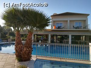 [P02] Dimineața la piscină. » foto by maryka
 - 
<span class="allrVoted glyphicon glyphicon-heart hidden" id="av1246281"></span>
<a class="m-l-10 hidden" id="sv1246281" onclick="voting_Foto_DelVot(,1246281,27007)" role="button">șterge vot <span class="glyphicon glyphicon-remove"></span></a>
<a id="v91246281" class=" c-red"  onclick="voting_Foto_SetVot(1246281)" role="button"><span class="glyphicon glyphicon-heart-empty"></span> <b>LIKE</b> = Votează poza</a> <img class="hidden"  id="f1246281W9" src="/imagini/loader.gif" border="0" /><span class="AjErrMes hidden" id="e1246281ErM"></span>