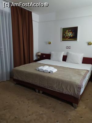 [P04] camera tripla hotel Nar -patul double » foto by ralt
 - 
<span class="allrVoted glyphicon glyphicon-heart hidden" id="av1247989"></span>
<a class="m-l-10 hidden" id="sv1247989" onclick="voting_Foto_DelVot(,1247989,27018)" role="button">șterge vot <span class="glyphicon glyphicon-remove"></span></a>
<a id="v91247989" class=" c-red"  onclick="voting_Foto_SetVot(1247989)" role="button"><span class="glyphicon glyphicon-heart-empty"></span> <b>LIKE</b> = Votează poza</a> <img class="hidden"  id="f1247989W9" src="/imagini/loader.gif" border="0" /><span class="AjErrMes hidden" id="e1247989ErM"></span>