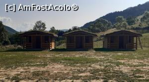 [P14] Cele 3 căsuțe care urmează a fi amenajate. Vedeți acoperișul cu pământ și flori » foto by adri-nico
 - 
<span class="allrVoted glyphicon glyphicon-heart hidden" id="av1248145"></span>
<a class="m-l-10 hidden" id="sv1248145" onclick="voting_Foto_DelVot(,1248145,27021)" role="button">șterge vot <span class="glyphicon glyphicon-remove"></span></a>
<a id="v91248145" class=" c-red"  onclick="voting_Foto_SetVot(1248145)" role="button"><span class="glyphicon glyphicon-heart-empty"></span> <b>LIKE</b> = Votează poza</a> <img class="hidden"  id="f1248145W9" src="/imagini/loader.gif" border="0" /><span class="AjErrMes hidden" id="e1248145ErM"></span>