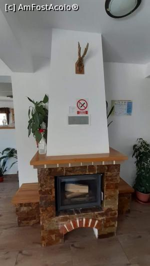 [P04] Șemineul și parola wifi » foto by adri-nico
 - 
<span class="allrVoted glyphicon glyphicon-heart hidden" id="av1248135"></span>
<a class="m-l-10 hidden" id="sv1248135" onclick="voting_Foto_DelVot(,1248135,27021)" role="button">șterge vot <span class="glyphicon glyphicon-remove"></span></a>
<a id="v91248135" class=" c-red"  onclick="voting_Foto_SetVot(1248135)" role="button"><span class="glyphicon glyphicon-heart-empty"></span> <b>LIKE</b> = Votează poza</a> <img class="hidden"  id="f1248135W9" src="/imagini/loader.gif" border="0" /><span class="AjErrMes hidden" id="e1248135ErM"></span>