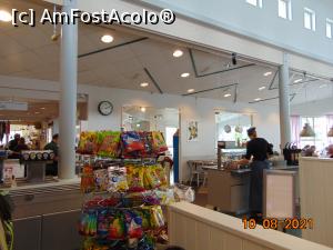 [P12] Stavsö cafe, partea de magazin hand made » foto by Yolanda
 - 
<span class="allrVoted glyphicon glyphicon-heart hidden" id="av1259904"></span>
<a class="m-l-10 hidden" id="sv1259904" onclick="voting_Foto_DelVot(,1259904,27057)" role="button">șterge vot <span class="glyphicon glyphicon-remove"></span></a>
<a id="v91259904" class=" c-red"  onclick="voting_Foto_SetVot(1259904)" role="button"><span class="glyphicon glyphicon-heart-empty"></span> <b>LIKE</b> = Votează poza</a> <img class="hidden"  id="f1259904W9" src="/imagini/loader.gif" border="0" /><span class="AjErrMes hidden" id="e1259904ErM"></span>