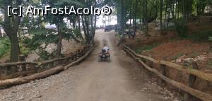 [P20] Safari cu ATV-ul la <strong>Mașukiye. Așa s-a numit activitatea, în fapt o pantofăreală. Aici, ghidul nostru.</strong> » foto by Aurici
 - 
<span class="allrVoted glyphicon glyphicon-heart hidden" id="av1255409"></span>
<a class="m-l-10 hidden" id="sv1255409" onclick="voting_Foto_DelVot(,1255409,27088)" role="button">șterge vot <span class="glyphicon glyphicon-remove"></span></a>
<a id="v91255409" class=" c-red"  onclick="voting_Foto_SetVot(1255409)" role="button"><span class="glyphicon glyphicon-heart-empty"></span> <b>LIKE</b> = Votează poza</a> <img class="hidden"  id="f1255409W9" src="/imagini/loader.gif" border="0" /><span class="AjErrMes hidden" id="e1255409ErM"></span>