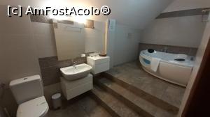 [P07] Baia cu jacuzzi » foto by Mitica49
 - 
<span class="allrVoted glyphicon glyphicon-heart hidden" id="av1257053"></span>
<a class="m-l-10 hidden" id="sv1257053" onclick="voting_Foto_DelVot(,1257053,27101)" role="button">șterge vot <span class="glyphicon glyphicon-remove"></span></a>
<a id="v91257053" class=" c-red"  onclick="voting_Foto_SetVot(1257053)" role="button"><span class="glyphicon glyphicon-heart-empty"></span> <b>LIKE</b> = Votează poza</a> <img class="hidden"  id="f1257053W9" src="/imagini/loader.gif" border="0" /><span class="AjErrMes hidden" id="e1257053ErM"></span>