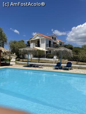 [P28] Piscina si clădirea noastră » foto by krisstinna
 - 
<span class="allrVoted glyphicon glyphicon-heart hidden" id="av1263214"></span>
<a class="m-l-10 hidden" id="sv1263214" onclick="voting_Foto_DelVot(,1263214,27149)" role="button">șterge vot <span class="glyphicon glyphicon-remove"></span></a>
<a id="v91263214" class=" c-red"  onclick="voting_Foto_SetVot(1263214)" role="button"><span class="glyphicon glyphicon-heart-empty"></span> <b>LIKE</b> = Votează poza</a> <img class="hidden"  id="f1263214W9" src="/imagini/loader.gif" border="0" /><span class="AjErrMes hidden" id="e1263214ErM"></span>