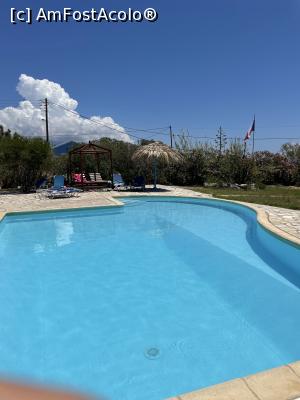 [P29] Piscina » foto by krisstinna
 - 
<span class="allrVoted glyphicon glyphicon-heart hidden" id="av1263215"></span>
<a class="m-l-10 hidden" id="sv1263215" onclick="voting_Foto_DelVot(,1263215,27149)" role="button">șterge vot <span class="glyphicon glyphicon-remove"></span></a>
<a id="v91263215" class=" c-red"  onclick="voting_Foto_SetVot(1263215)" role="button"><span class="glyphicon glyphicon-heart-empty"></span> <b>LIKE</b> = Votează poza</a> <img class="hidden"  id="f1263215W9" src="/imagini/loader.gif" border="0" /><span class="AjErrMes hidden" id="e1263215ErM"></span>