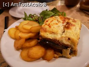 [P28] Taverna Platanos » foto by crismis
 - 
<span class="allrVoted glyphicon glyphicon-heart hidden" id="av1262633"></span>
<a class="m-l-10 hidden" id="sv1262633" onclick="voting_Foto_DelVot(,1262633,27150)" role="button">șterge vot <span class="glyphicon glyphicon-remove"></span></a>
<a id="v91262633" class=" c-red"  onclick="voting_Foto_SetVot(1262633)" role="button"><span class="glyphicon glyphicon-heart-empty"></span> <b>LIKE</b> = Votează poza</a> <img class="hidden"  id="f1262633W9" src="/imagini/loader.gif" border="0" /><span class="AjErrMes hidden" id="e1262633ErM"></span>
