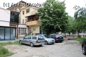 [P04] Kazanlak, Damyanov House și Parcarea din fața ei, am marcat și cum se ajungea pe jos foarte repede » foto by mprofeanu
 - 
<span class="allrVoted glyphicon glyphicon-heart hidden" id="av1262740"></span>
<a class="m-l-10 hidden" id="sv1262740" onclick="voting_Foto_DelVot(,1262740,27151)" role="button">șterge vot <span class="glyphicon glyphicon-remove"></span></a>
<a id="v91262740" class=" c-red"  onclick="voting_Foto_SetVot(1262740)" role="button"><span class="glyphicon glyphicon-heart-empty"></span> <b>LIKE</b> = Votează poza</a> <img class="hidden"  id="f1262740W9" src="/imagini/loader.gif" border="0" /><span class="AjErrMes hidden" id="e1262740ErM"></span>